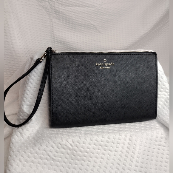 kate spade Handbags - Kate Spade Staci Medium Black L-Zip Wristlet